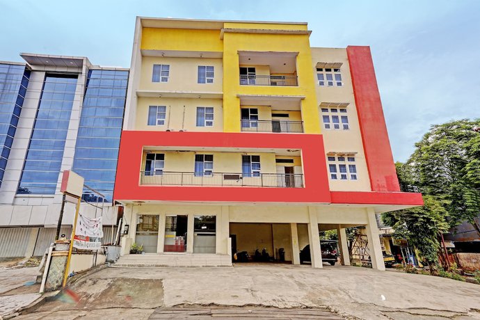 Imagen general del Hotel OYO 91861 Pemuda Kemuning Guest House. Foto 1