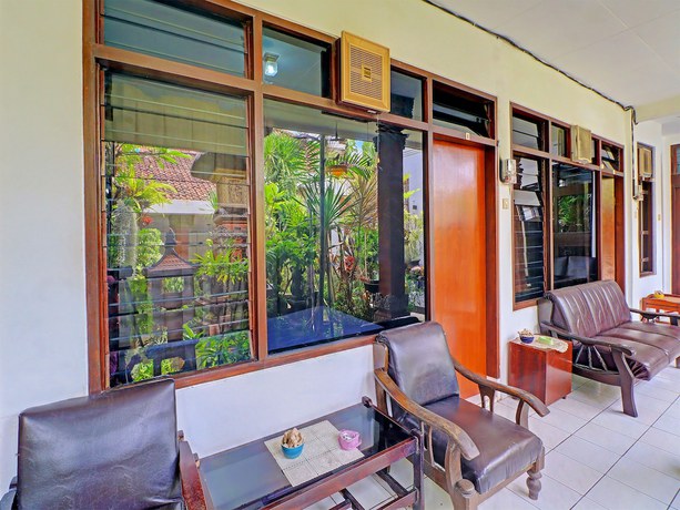Imagen de los interiores del Hotel OYO 91971 Puri Sokasati. Foto 11