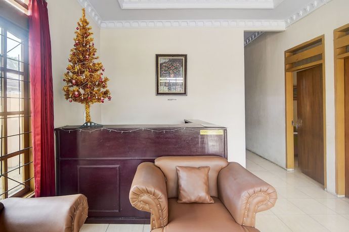 Imagen de los interiores del Hotel OYO 92041 Borneo. Foto 15