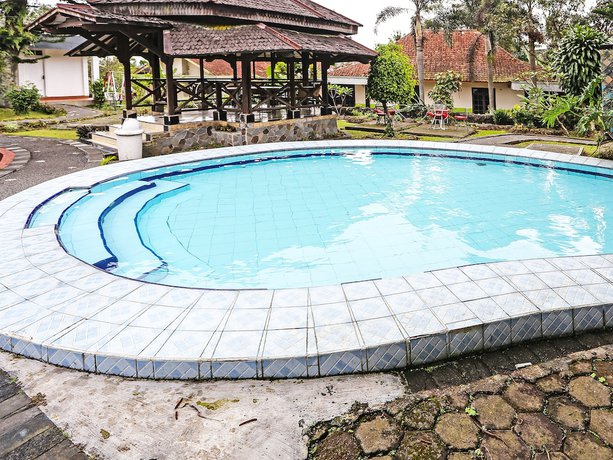 Imagen de la piscina del Hotel OYO 92088 171 Inn. Foto 16