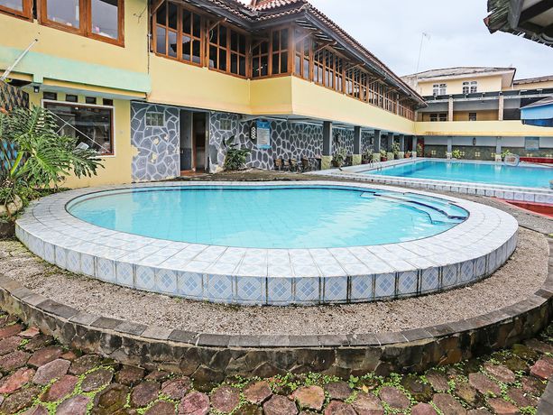 Imagen de la piscina del Hotel OYO 92088 171 Inn. Foto 17