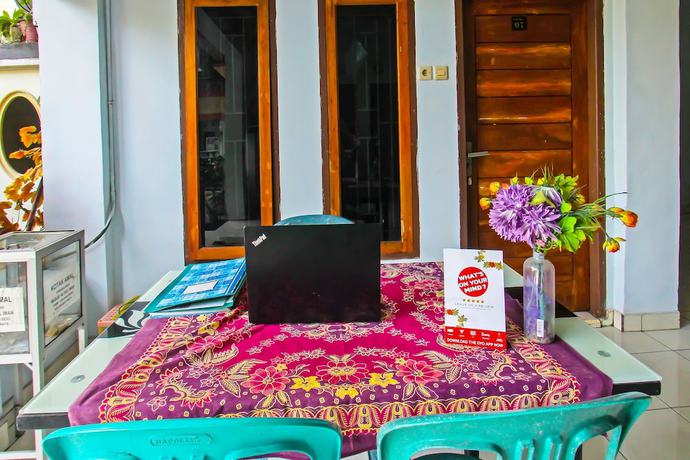 Imagen de los interiores del Hotel OYO 92095 Wisma Dhana Syariah. Foto 18