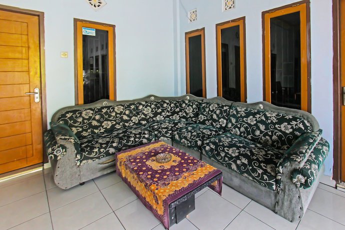 Imagen de los interiores del Hotel OYO 92095 Wisma Dhana Syariah. Foto 19