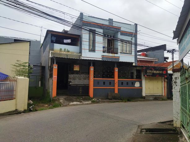 Imagen general del Hotel OYO 92100 Kost Biru. Foto 1