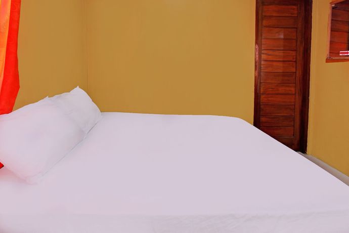 Imagen de la habitación del Hotel OYO 92142 Ujung Samalas Homestay. Foto 3