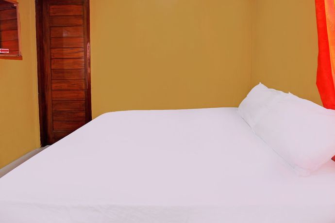 Imagen de la habitación del Hotel OYO 92142 Ujung Samalas Homestay. Foto 12