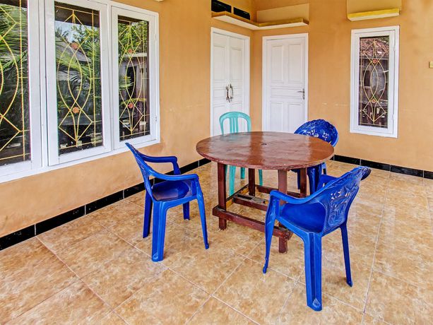 Imagen de los interiores del Hotel OYO 92197 Zahira Homestay. Foto 15