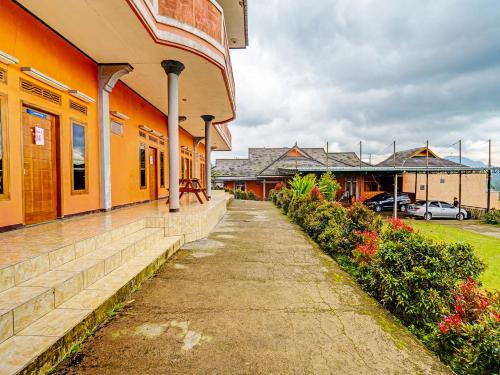 Imagen general del Hotel OYO 92217 Artana 2 Chipsari. Foto 8