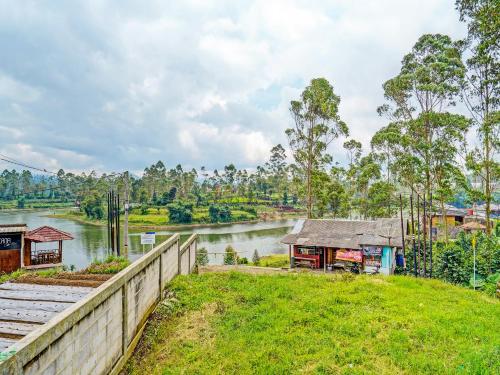 Imagen general del Hotel OYO 92217 Artana 2 Chipsari. Foto 11