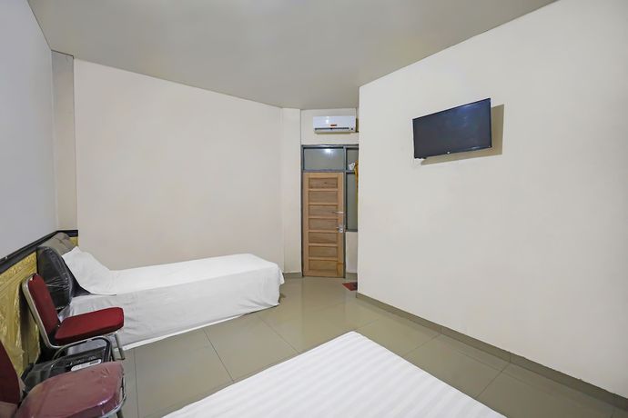 Imagen de la habitación del Hotel OYO 92230 Penginapan Metro Parepare. Foto 5