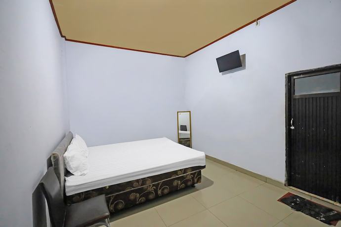 Imagen de la habitación del Hotel OYO 92230 Penginapan Metro Parepare. Foto 13
