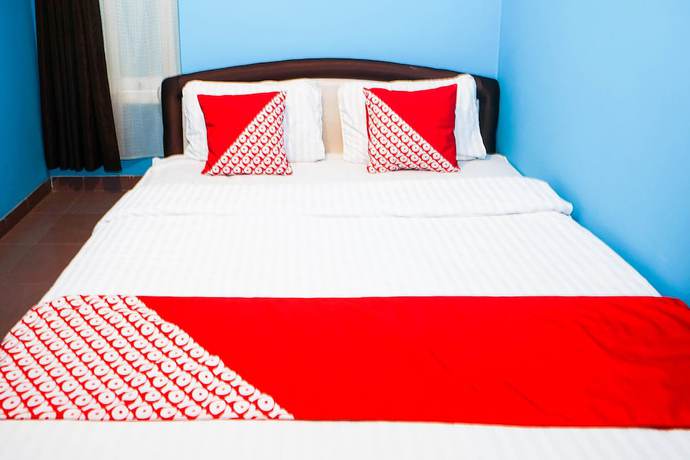 Imagen de la habitación del Hotel OYO 923 Penginapan Balai Sultan Syariah. Foto 6