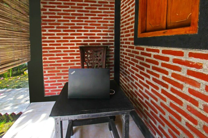 Imagen general del Hotel OYO 92308 Kos Duduk. Foto 15