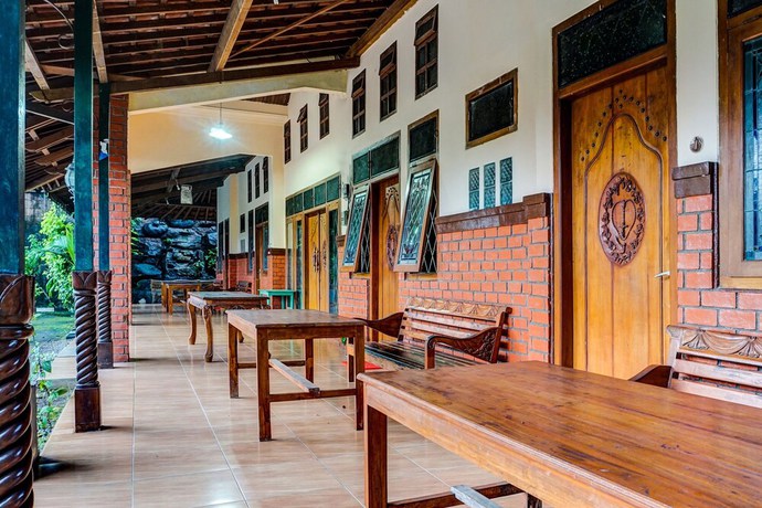 Imagen de los interiores del Hotel OYO 92332 Griyo Werdiningsih. Foto 19