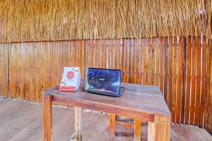 Imagen de los interiores del Hotel OYO 92354 Samalas Syariah Homestay. Foto 18