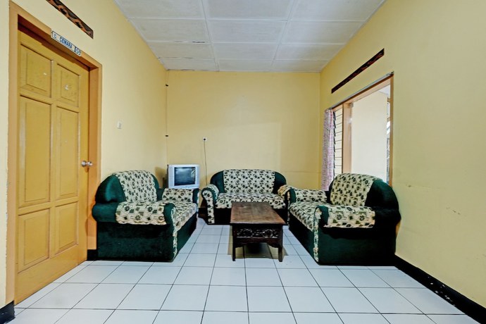 Imagen de los interiores del Hotel OYO 92406 Renata 1. Foto 19
