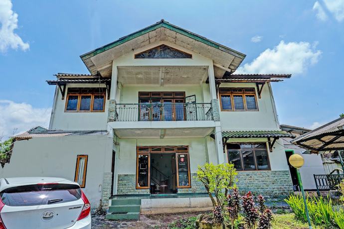 Imagen general del Hotel OYO 92431 Grand Bintang Guest House. Foto 1