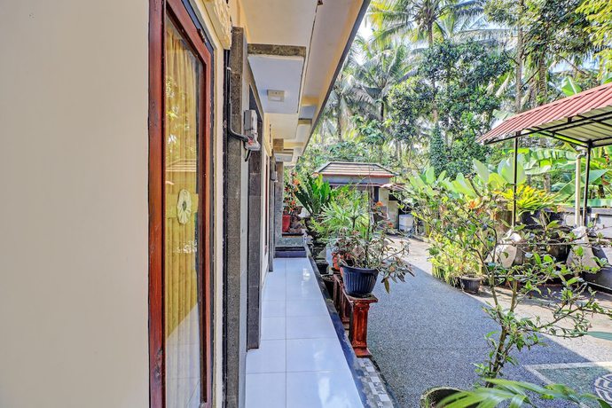 Imagen de los interiores del Hotel OYO 92438 Nugraha Stay Near Sangeh Monkey Forest. Foto 17