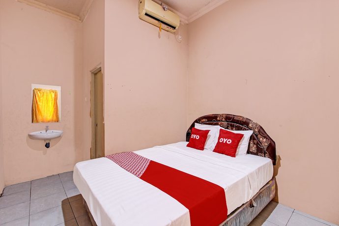 Imagen de la habitación del Hotel OYO 92459 Cahyo Kost 2. Foto 3