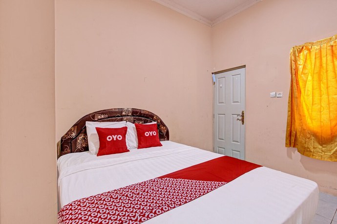 Imagen de la habitación del Hotel OYO 92459 Cahyo Kost 2. Foto 9