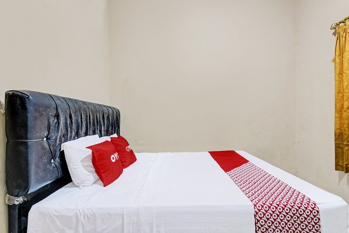 Imagen de la habitación del Hotel OYO 92459 Cahyo Kost 2. Foto 11