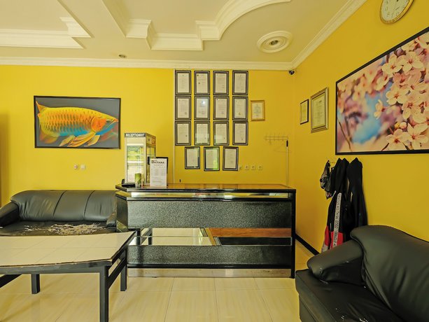Imagen de los interiores del Hotel OYO 92483 Kirana. Foto 19