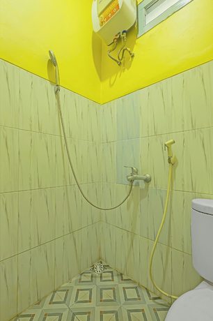 Imagen de la habitación del Hotel OYO 92483 Kirana. Foto 16