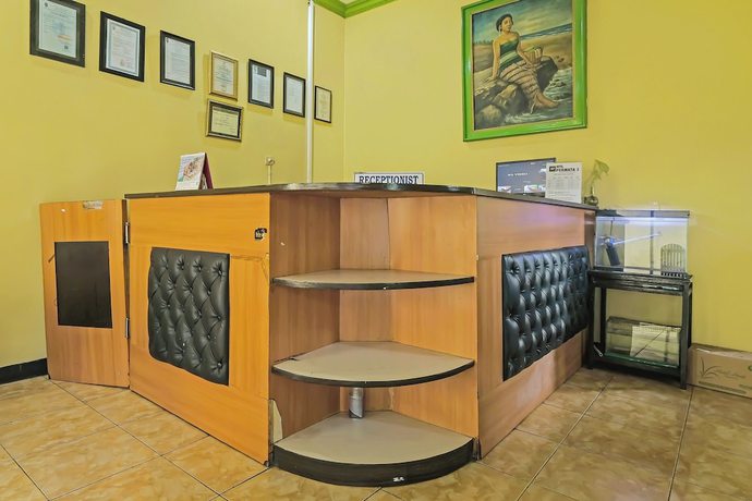 Imagen de los interiores del Hotel OYO 92486 Permata 3, Kebonsari. Foto 17