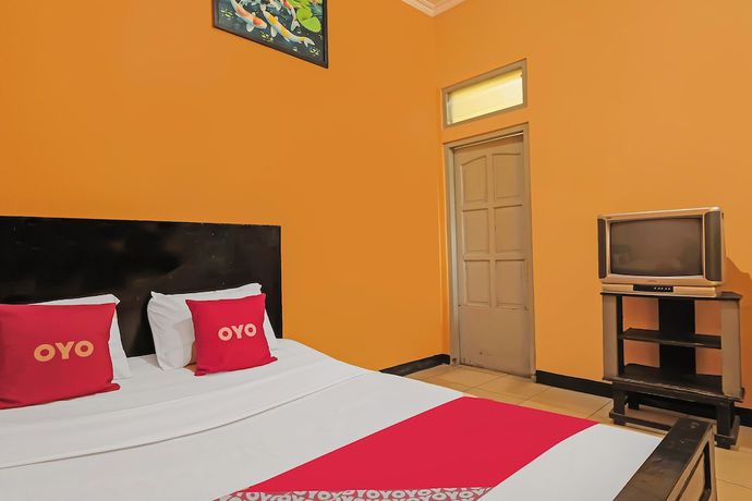 Imagen de la habitación del Hotel OYO 92486 Permata 3, Kebonsari. Foto 7