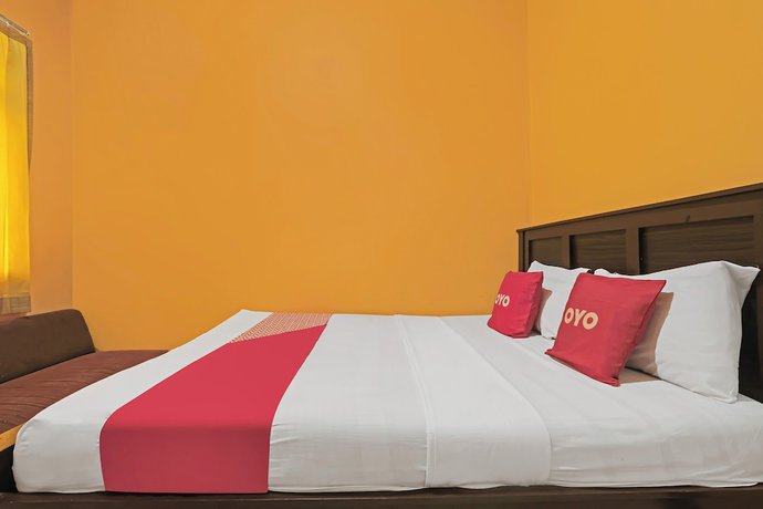 Imagen de la habitación del Hotel OYO 92486 Permata 3, Kebonsari. Foto 8