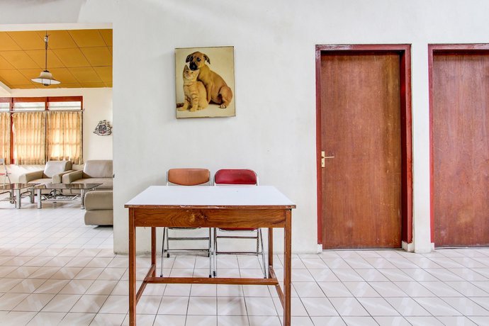 Imagen de los interiores del Hotel OYO 92505 Asta Guesthouse. Foto 13