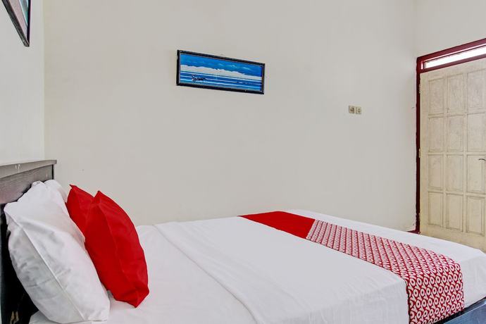 Imagen de la habitación del Hotel OYO 92505 Asta Guesthouse. Foto 4