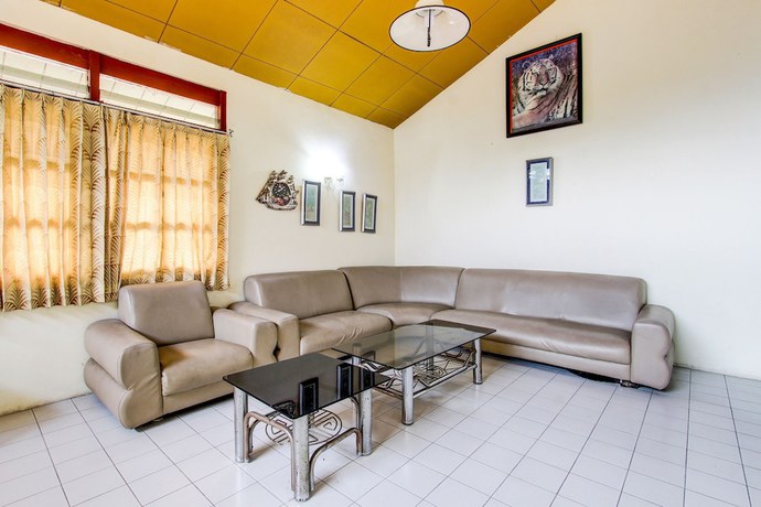 Imagen de los interiores del Hotel OYO 92505 Asta Guesthouse. Foto 16