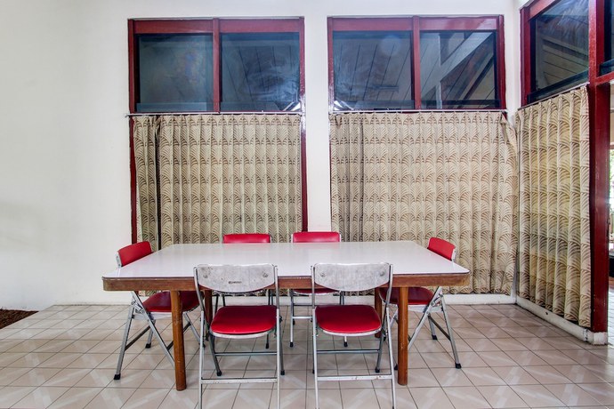 Imagen de los interiores del Hotel OYO 92505 Asta Guesthouse. Foto 17