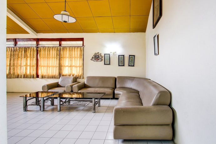 Imagen de los interiores del Hotel OYO 92505 Asta Guesthouse. Foto 18