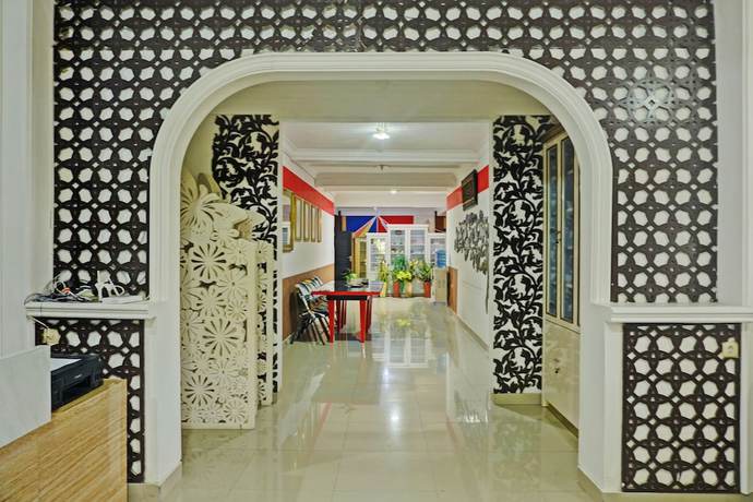 Imagen de los interiores del Hotel OYO 92518 De Luna. Foto 14