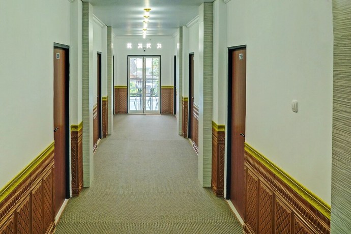 Imagen de los interiores del Hotel OYO 92518 De Luna. Foto 15