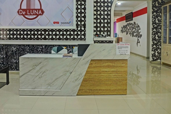 Imagen de los interiores del Hotel OYO 92518 De Luna. Foto 16