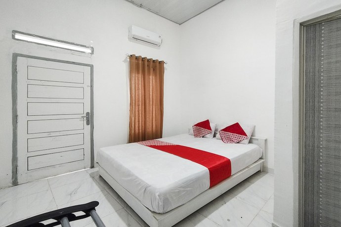 Imagen de la habitación del Hotel OYO 92522 Gle Kost Syariah. Foto 4