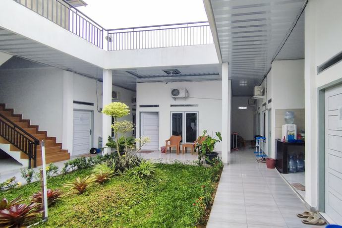 Imagen de los interiores del Hotel OYO 92522 Gle Kost Syariah. Foto 19