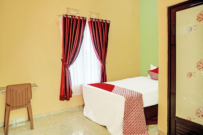 Imagen de la habitación del Hotel OYO 92522 Gle Kost Syariah. Foto 11