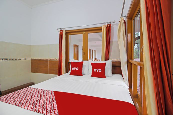 Imagen de la habitación del Hotel OYO 92533 Harjuna Guest House. Foto 8