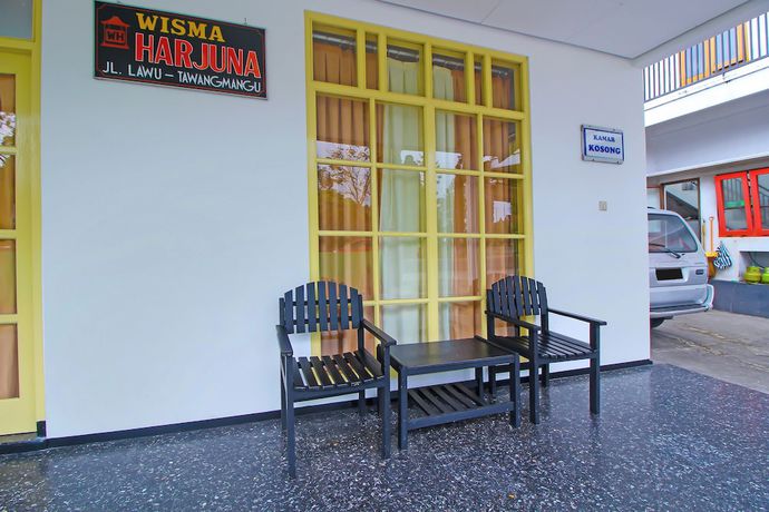 Imagen de los interiores del Hotel OYO 92533 Harjuna Guest House. Foto 19