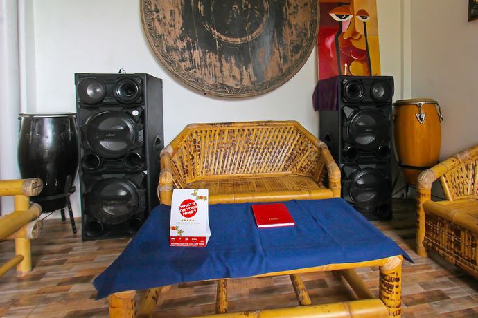 Imagen de los interiores del Hotel OYO 92558 Bale Datu Homestay. Foto 18