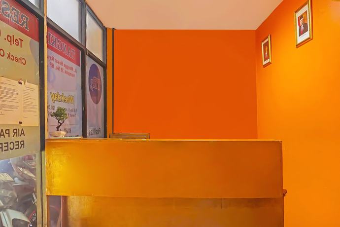 Imagen de los interiores del Hotel OYO 92581 Tangki Residence 2. Foto 16