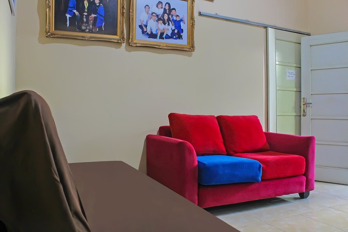 Imagen de los interiores del Hotel OYO 92593 Penginapan Sultan Haji 1. Foto 16