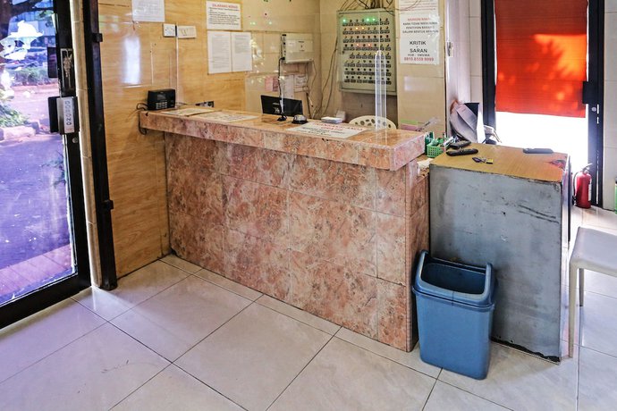 Imagen de los interiores del Hotel OYO 92674 Ciputat. Foto 20
