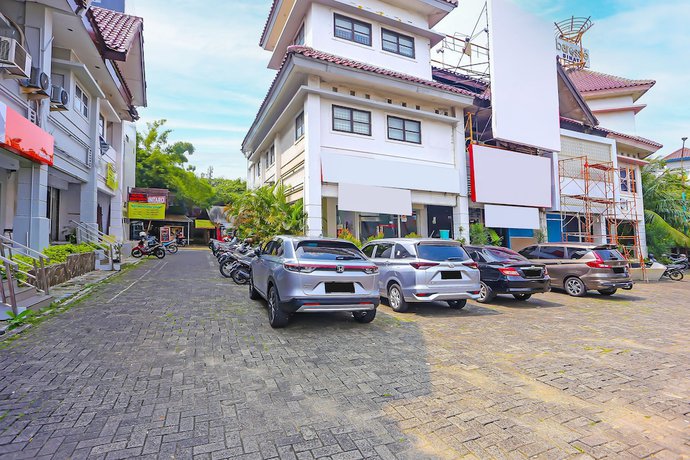 Imagen general del Hotel OYO 92677 Bintaro. Foto 1