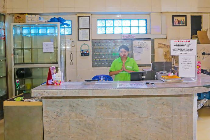 Imagen de los interiores del Hotel OYO 92677 Bintaro. Foto 20
