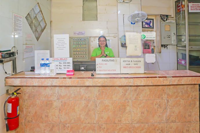 Imagen de los interiores del Hotel OYO 92678 Melati, Pakulonan. Foto 17